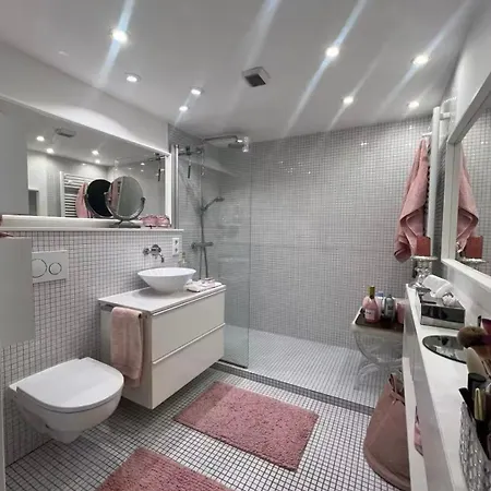 Privat bolig Charmante Im Untergeschoss *